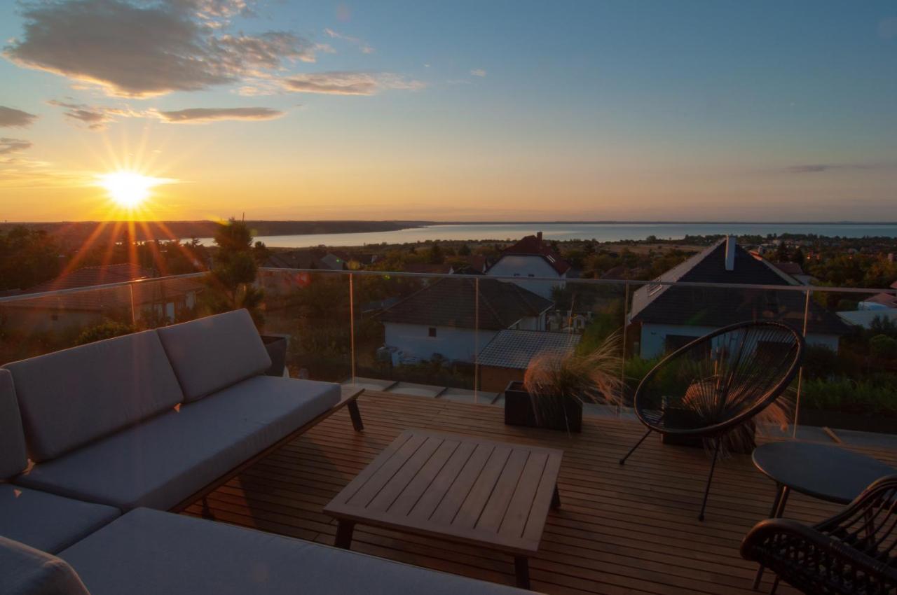 Skyline Resort Balatonalmádi Extérieur photo