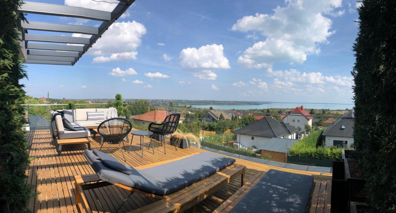 Skyline Resort Balatonalmádi Extérieur photo