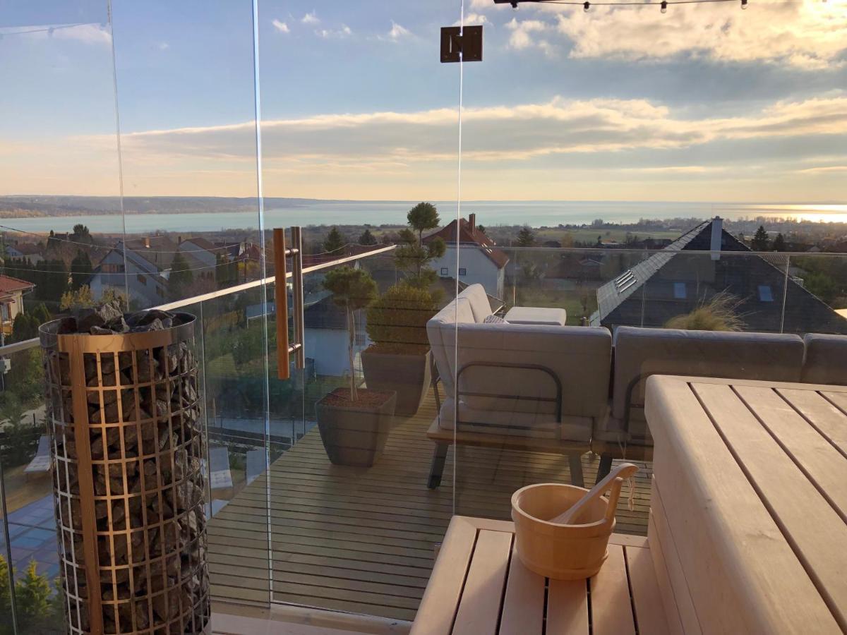 Skyline Resort Balatonalmádi Extérieur photo